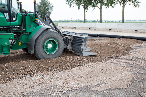 Tensar TriAx geogrid voor truckparking aan A12 Duiven