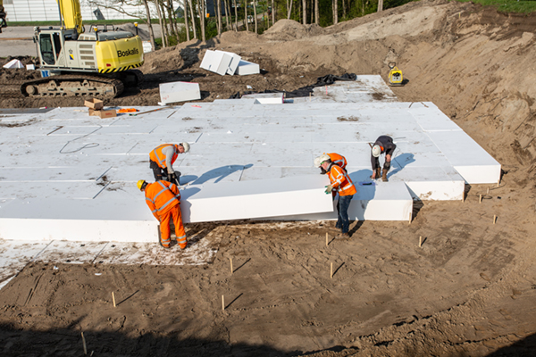 EPS constructie beschermt kwetsbare leidingen tegen druk op knooppunt A16-N3 Dordrecht