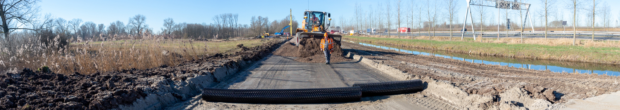 Tensar TriAx TemCAte Polyfelt TS versterken bouwweg windmolenpark knooppunt Deil