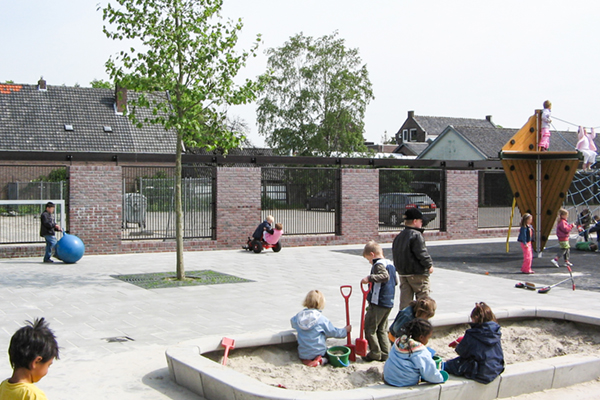 De eerste treebox in Nederland, 15 jaar later evaluatie door gemeente Apeldoorn en Joosten Kunststoffen