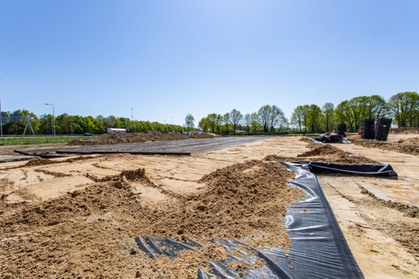 Watermanagement met JobiCell Polystorm infiltratieveld rond distributiecentrum Verbruggen Food Group