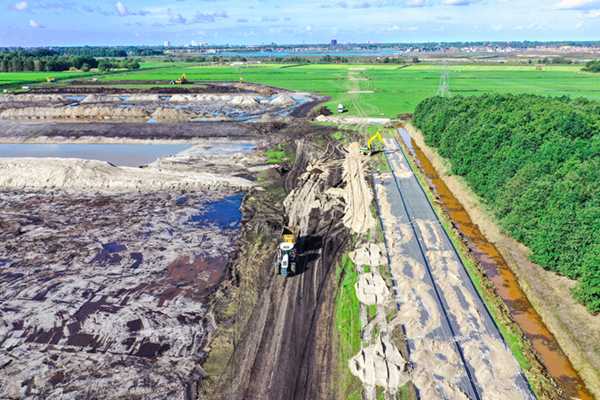 Bouwweg aanleggen zonder grondverbetering met TenCate Geolon HMi-5