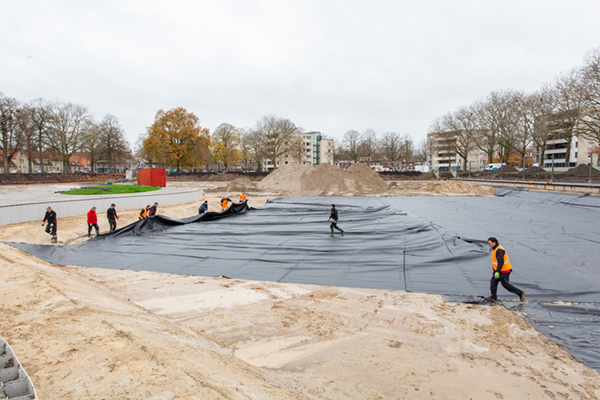 Tilburg verduurzaamt vijver Kromhoutpark met aanleg vijver met PVC vijverfolie