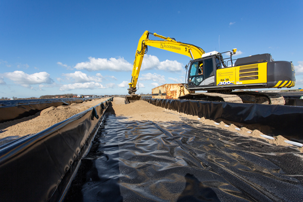 LDPE folie voor vijverbouw Delta Farms Zeeland