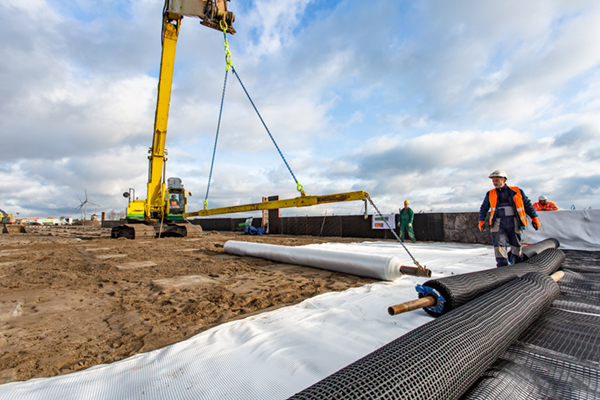 TenCate paalmatrassysteem met Miragrid GX en Geolon PET