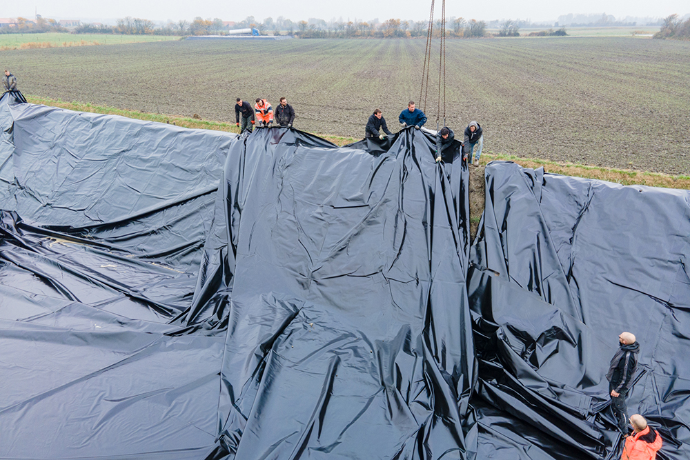 Uitdagend maatwerk folie voor bassin voor opvang hemelwater van vakantiepark